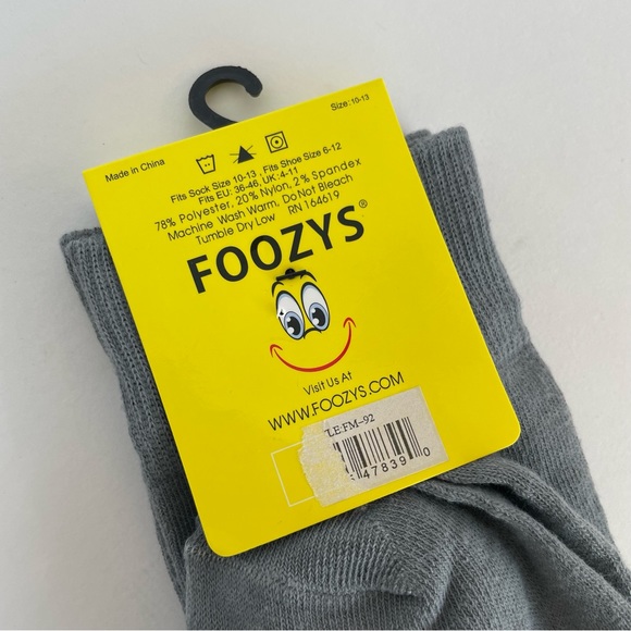 NWT Foozys Socks Grey With Green Pickles Print Mens - Picture 4 of 4